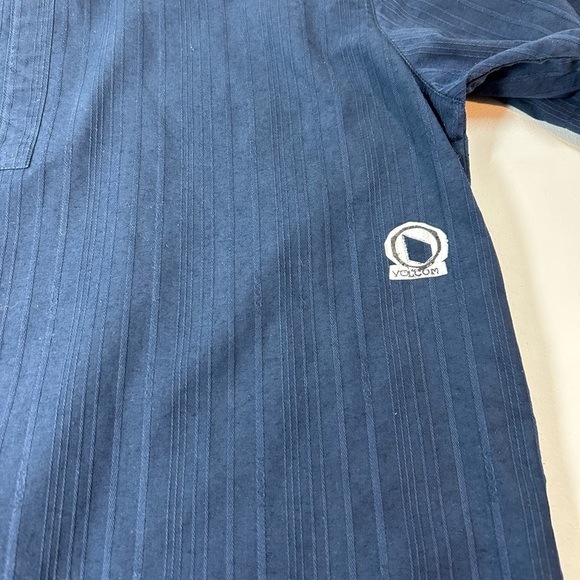 Volcom Dark Blue Casual Button Down Skater Vintage Y2K Shirt - Men’s Medium - Picture 9 of 11